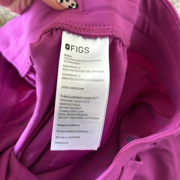 FIGS Scrub Set - Picture 3 of 7